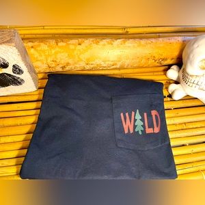 Small Black Pocket T-shirt 🌲